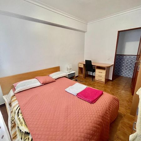 Quarto De Casal Acolhedor Laranjeiro  Bagian luar foto