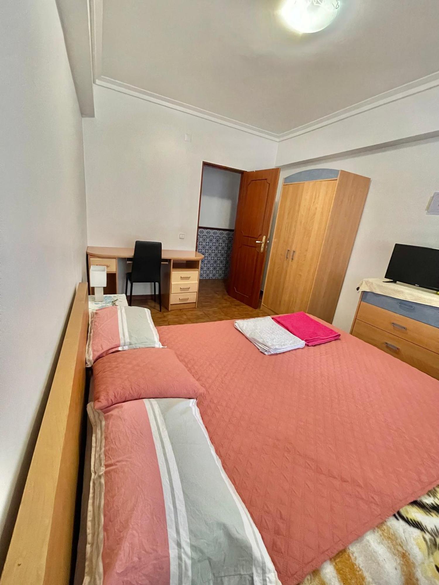 Quarto De Casal Acolhedor Laranjeiro  Bagian luar foto