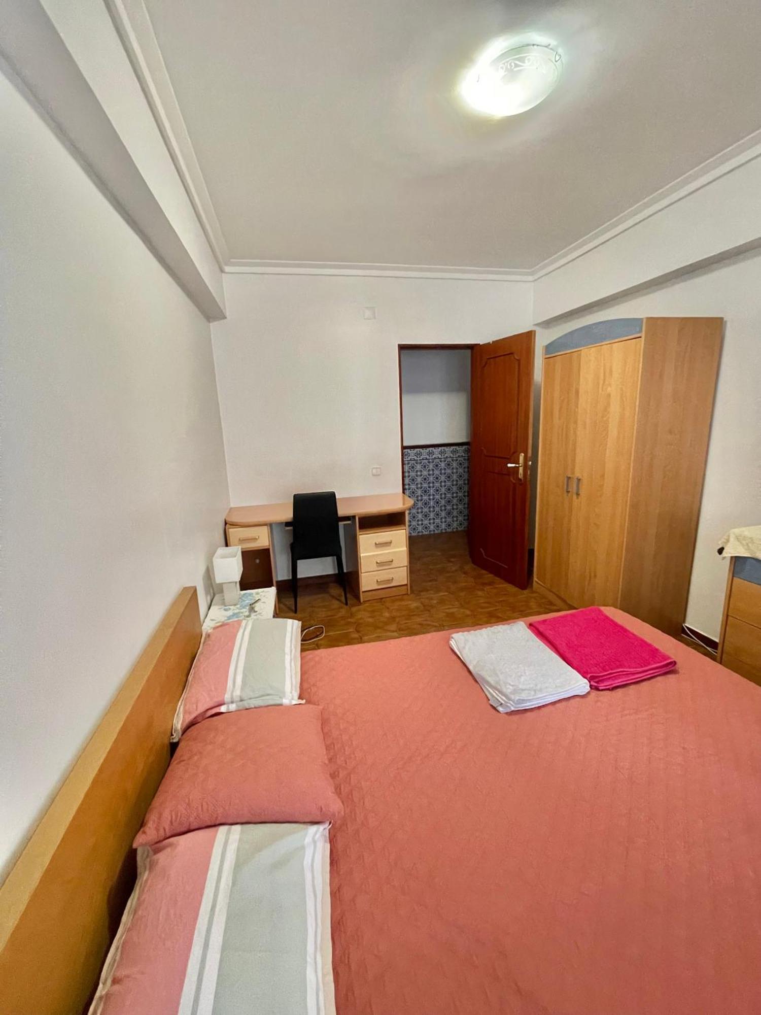 Quarto De Casal Acolhedor Laranjeiro  Bagian luar foto
